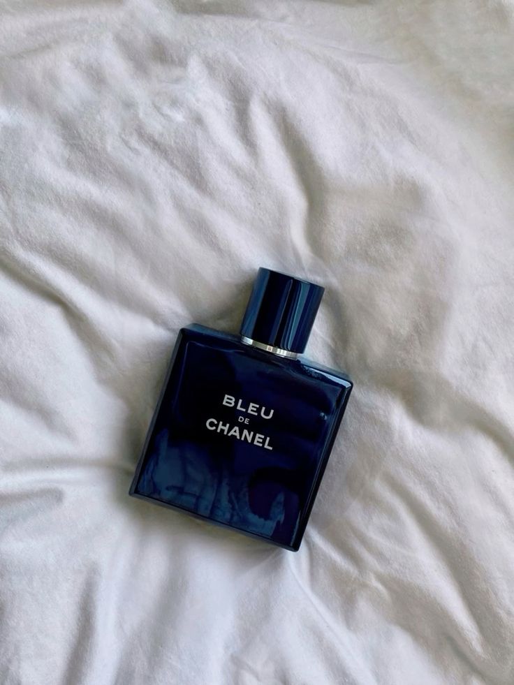 Bleu de Chanel — Confidence in Silence