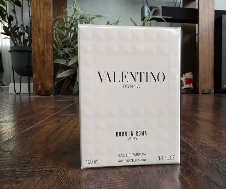 Valentino Unisex Fragrance